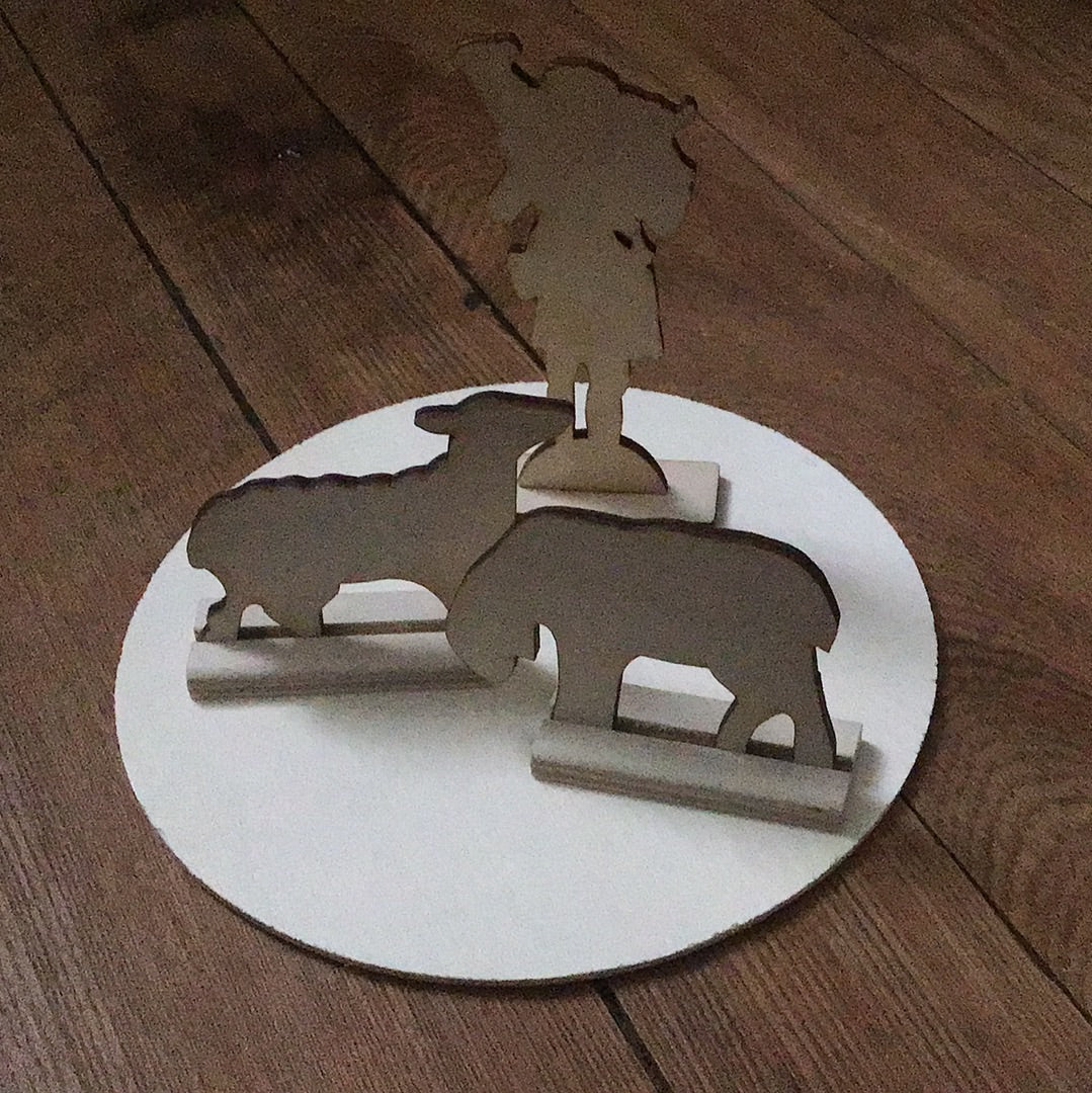 Tiny Sheepfold (6 inches)